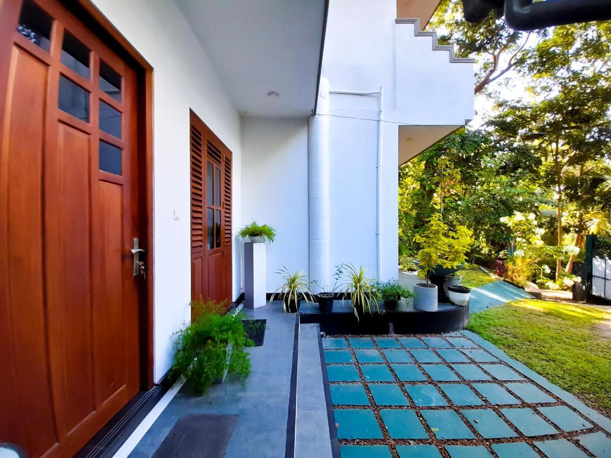 Halcyon Rest Villa ฮิกคาดูวา ภายนอก รูปภาพ