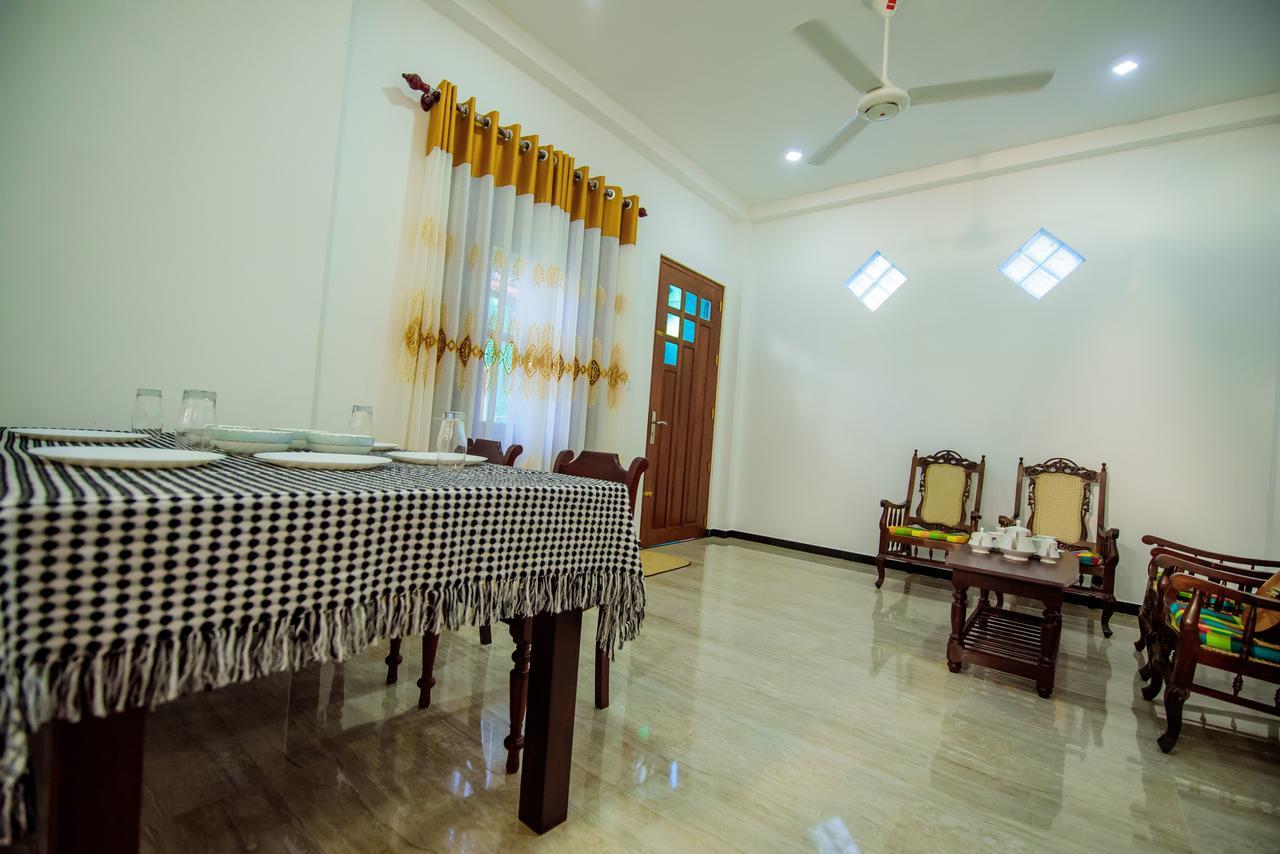 Halcyon Rest Villa ฮิกคาดูวา ภายนอก รูปภาพ